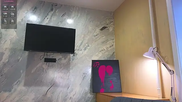 Snapshot of miss_bubbles_ chatting on October 3, 2025, 12:58 am miss bubbles online show from October 3, 2025, 12:58 am