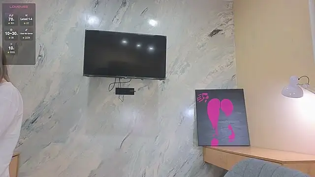 Snapshot of miss_bubbles_ chatting on October 4, 2025, 12:23 am miss bubbles online show from October 4, 2025, 12:23 am