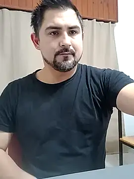 Snapshot of Bradd_32 chatting on July 19, 2026, 6:55 am Bradd 32 online show from July 19, 2026, 6:55 am