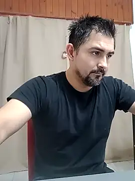 Snapshot of Bradd_32 chatting on July 18, 2026, 5:10 pm Bradd 32 online show from July 18, 2026, 5:10 pm