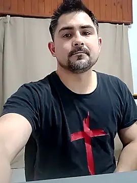 Snapshot of Bradd_32 chatting on July 29, 2026, 3:06 am Bradd 32 online show from July 29, 2026, 3:06 am