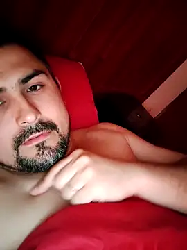 Snapshot of Bradd_32 chatting on September 27, 2025, 5:08 pm Bradd 32 online show from September 27, 2025, 5:08 pm