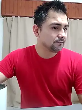 Snapshot of Bradd_32 chatting on July 7, 2026, 11:47 am Bradd 32 online show from July 7, 2026, 11:47 am