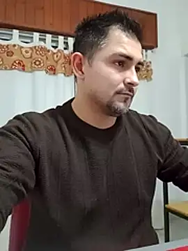 Snapshot of Bradd_32 chatting on June 22, 2026, 2:17 am Bradd 32 online show from June 22, 2026, 2:17 am