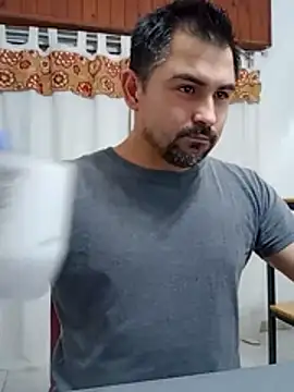Snapshot of Bradd_32 chatting on June 30, 2026, 2:55 am Bradd 32 online show from June 30, 2026, 2:55 am