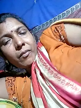 Snapshot of Savita992 chatting on February 11, 2026, 1:44 pm Savita992 online show from February 11, 2026, 1:44 pm