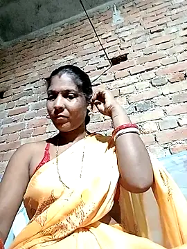 Snapshot of Savita992 chatting on October 3, 2025, 2:51 pm Savita992 online show from October 3, 2025, 2:51 pm