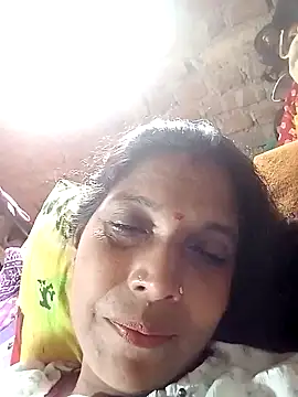 Snapshot of Savita992 chatting on October 20, 2025, 4:58 am Savita992 online show from October 20, 2025, 4:58 am