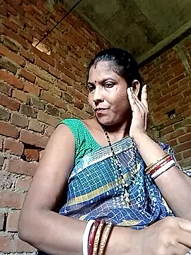 Snapshot of Savita992 chatting on September 21, 2025, 5:23 am Savita992 online show from September 21, 2025, 5:23 am