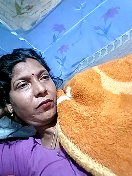 Snapshot of Savita992 chatting on February 15, 2026, 8:41 pm Savita992 online show from February 15, 2026, 8:41 pm