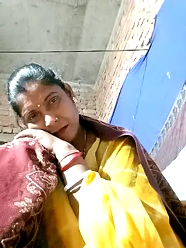 Snapshot of Savita992 chatting on February 3, 2026, 6:57 pm Savita992 online show from February 3, 2026, 6:57 pm