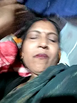 Snapshot of Savita992 chatting on February 25, 2026, 11:43 am Savita992 online show from February 25, 2026, 11:43 am