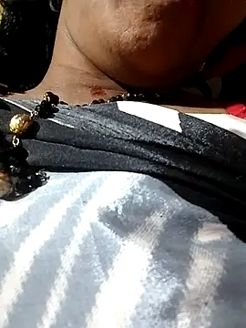 Snapshot of Savita992 chatting on September 27, 2025, 4:35 pm Savita992 online show from September 27, 2025, 4:35 pm