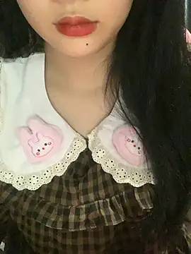 Linhtruong  online show from November 17, 2025, 12:53 pm