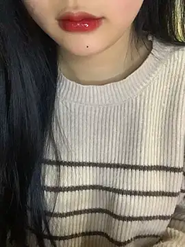 Linhtruong  online show from February 12, 2026, 3:39 am