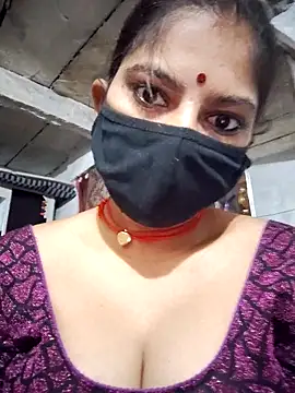 Daisygirl9 online show from May 15, 2026, 10:52 pm