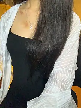 Snapshot of Nhinhi18 chatting on October 20, 2025, 3:23 pm Nhinhi18 online show from October 20, 2025, 3:23 pm