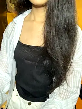 Snapshot of Nhinhi18 chatting on September 24, 2025, 3:40 pm Nhinhi18 online show from September 24, 2025, 3:40 pm