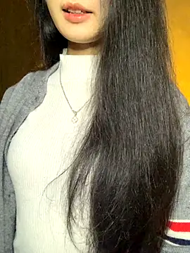 Nhinhi18 online show from December 15, 2025, 3:07 pm