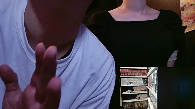 C-4bomb online show from September 19, 2025, 1:48 pm