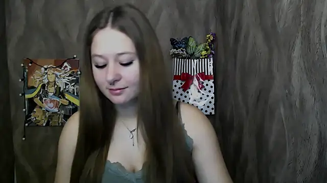 Snapshot of Linda_S_ chatting on October 9, 2025, 8:04 am Linda S online show from October 9, 2025, 8:04 am