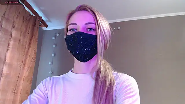 Iris lave online show from September 29, 2025, 3:06 pm