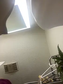 ChatBunnys online show from October 29, 2025, 1:54 pm