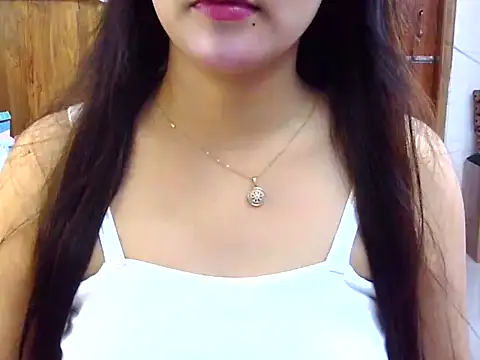 Snapshot of Obonti_2000 chatting on September 18, 2025, 4:43 pm Obonti 2000 online show from September 18, 2025, 4:43 pm