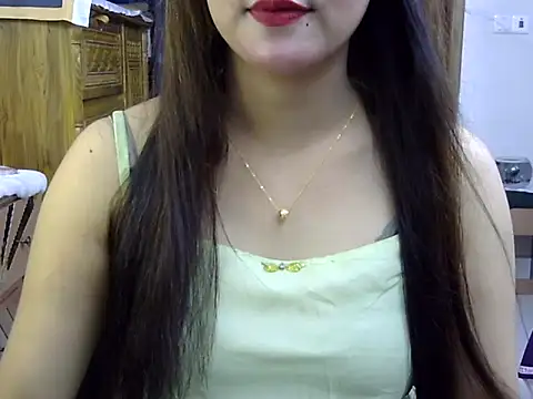 Snapshot of Obonti_2000 chatting on November 8, 2025, 4:43 pm Obonti 2000 online show from November 8, 2025, 4:43 pm