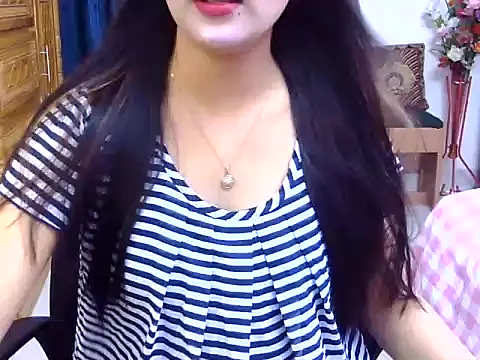 Snapshot of Obonti_2000 chatting on September 23, 2025, 2:13 pm Obonti 2000 online show from September 23, 2025, 2:13 pm