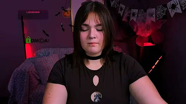 Snapshot of lorraine_carter chatting on November 1, 2025, 8:25 pm lorraine carter online show from November 1, 2025, 8:25 pm