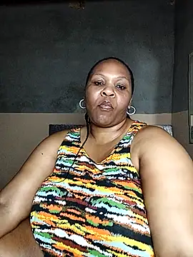 Snapshot of Moretl chatting on October 14, 2025, 9:47 pm Moretl online show from October 14, 2025, 9:47 pm