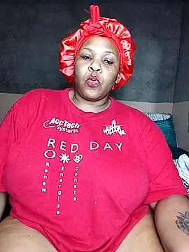 Moretl online show from November 21, 2025, 8:41 pm