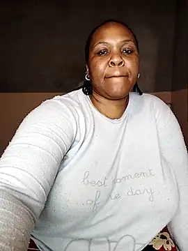 Snapshot of Moretl chatting on October 21, 2025, 9:36 pm Moretl online show from October 21, 2025, 9:36 pm