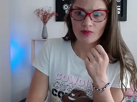 Snapshot of Camila-ventura chatting on October 5, 2025, 11:34 am Camila-ventura online show from October 5, 2025, 11:34 am