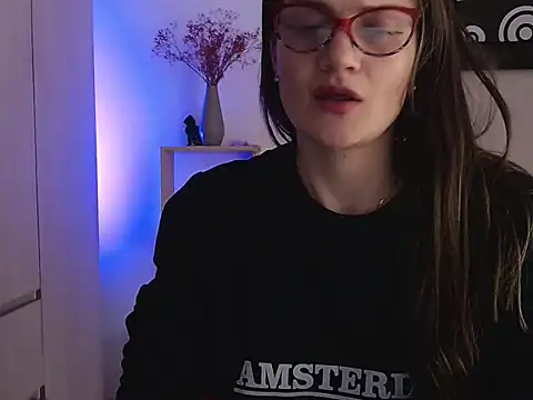 Snapshot of Camila-ventura chatting on October 26, 2025, 2:23 am Camila-ventura online show from October 26, 2025, 2:23 am