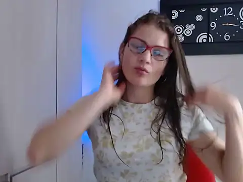 Snapshot of Camila-ventura chatting on November 8, 2025, 2:20 pm Camila-ventura online show from November 8, 2025, 2:20 pm