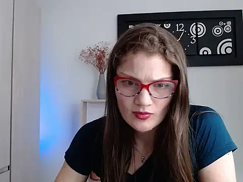 Snapshot of Camila-ventura chatting on October 7, 2025, 1:06 am Camila-ventura online show from October 7, 2025, 1:06 am