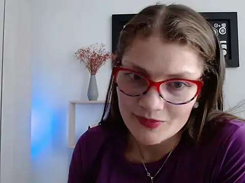 Snapshot of Camila-ventura chatting on October 3, 2025, 8:32 pm Camila-ventura online show from October 3, 2025, 8:32 pm