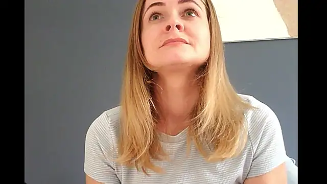 Snapshot of Ginger-bb chatting on September 20, 2025, 1:38 pm Ginger-bb online show from September 20, 2025, 1:38 pm