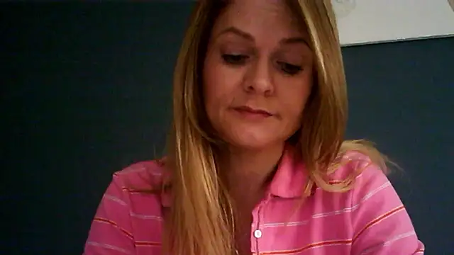 Snapshot of Ginger-bb chatting on October 30, 2025, 8:01 am Ginger-bb online show from October 30, 2025, 8:01 am