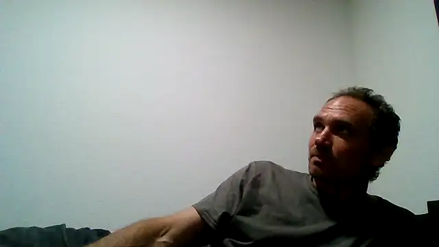 Snapshot of Ifnofitputspit chatting on October 21, 2025, 3:06 am Ifnofitputspit online show from October 21, 2025, 3:06 am