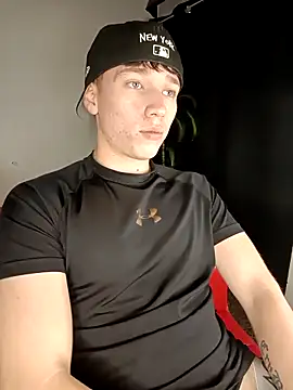 Snapshot of Logan_sixxer chatting on September 20, 2025, 10:48 pm Logan sixxer online show from September 20, 2025, 10:48 pm