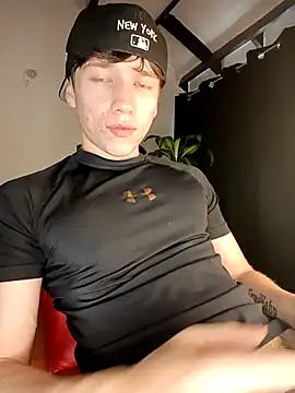 Logan sixxer online show from November 2, 2025, 9:53 pm