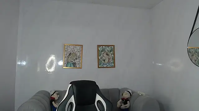  Mia sweet b online show from September 18, 2025, 12:52 pm