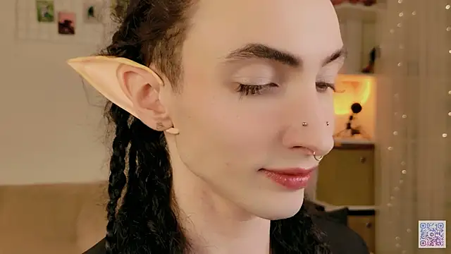 Queen of tease online show from February 16, 2026, 9:45 pm