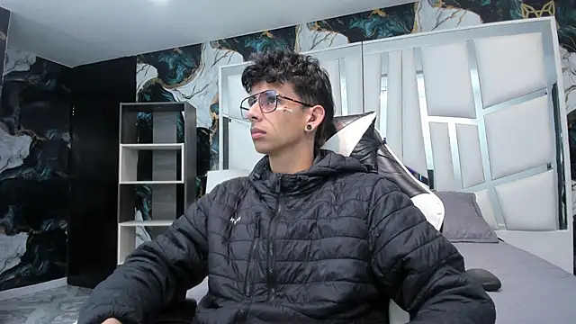 Ibratxandy online show from April 17, 2026, 11:57 am