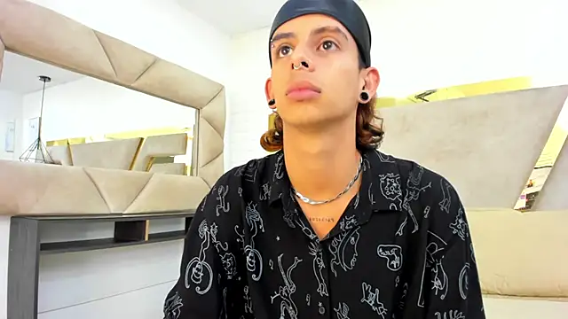 Ibratxandy online show from September 22, 2025, 9:32 pm