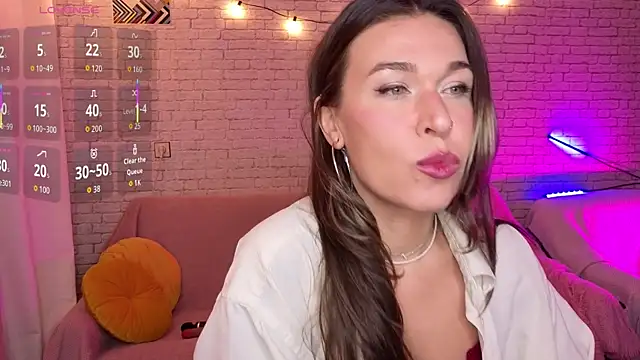 ReginaFoXXXy online show from September 24, 2025, 10:55 am