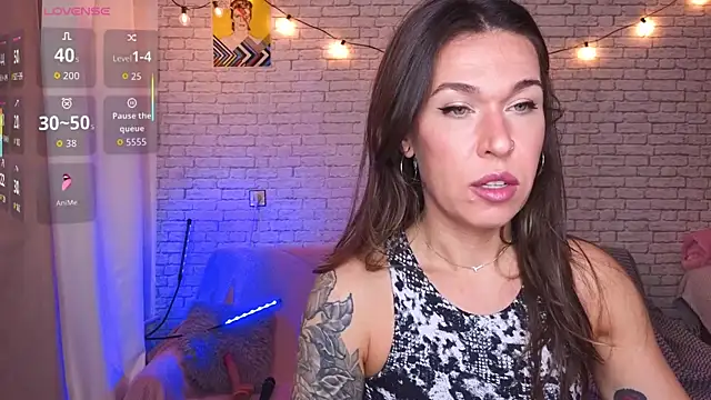 ReginaFoXXXy online show from October 10, 2025, 11:00 am